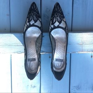 Stuart Weiztman Size 6 - Lace heels